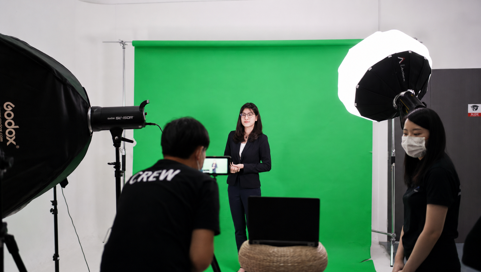 Studio Broadcast — Remote audience production